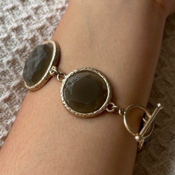 Green/grey vintage bracelet - PLEASE COMMENT BEFORE BUYING - Picture 4 of 5